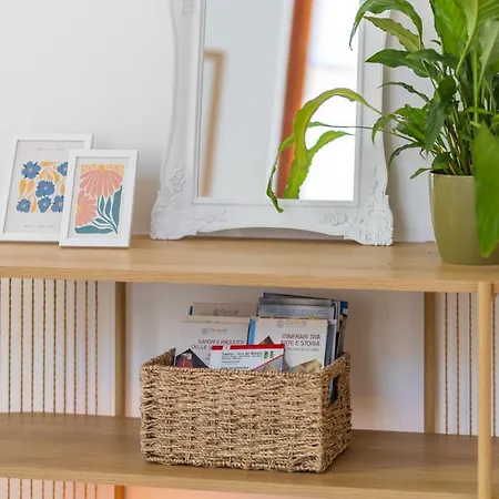 Casa La Rossa * Busca